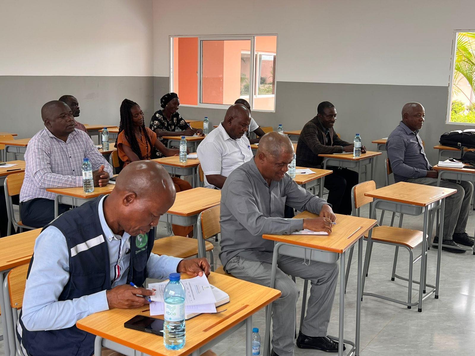 *REUNIÃO COM COOPERATIVAS E EMPRESAS AGROPECUÁRIAS REFORÇA ALIMENTAÇÃO ESCOLAR NA QUIÇAMA*